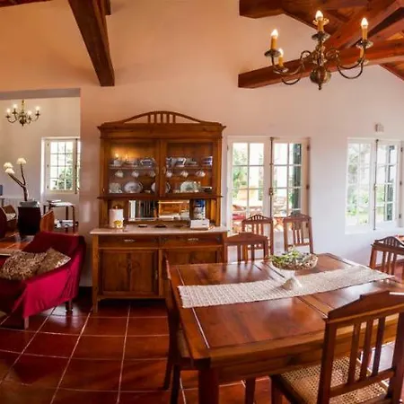 Quinta Bolas Holiday home *